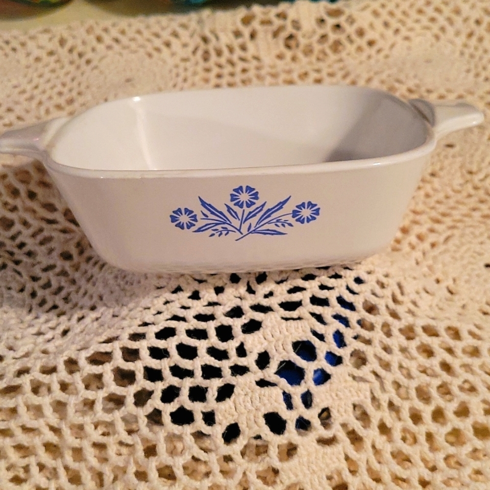 Corning 7 inch dish